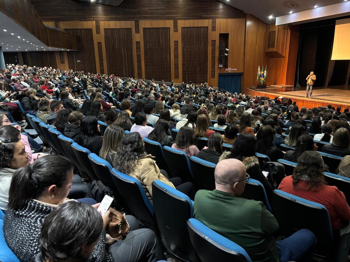 Evento reúne mais de 2,2 mil educadores em programação com mais de 70 palestras Crédito: Wanderson Schumacher/Prefeitura de Toledo