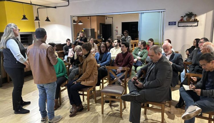 Participaram representantes de diversos segmentos da saúde do município para buscar soluções para o aumento no índice Crédito: Prefeitura de Toledo