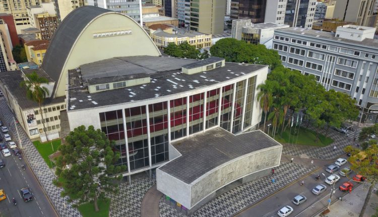 Fundado em 1884, o Teatro Guaíra é um dos ícones da cultura paranaense. Créditos: José Fernando Ogura/AEN