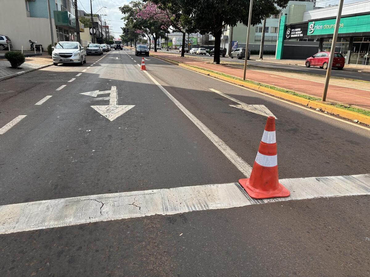 Os cones foram distribuídos em pontos estratégicos da cidade para alertar os motoristas Crédito: Divulgação/Prefeitura de Toledo