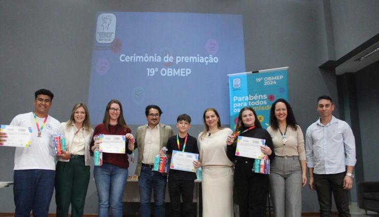 Cerimônia regional da 19ª OBMEP entrega premiações a estudantes do Núcleo Regional de Educação de Toledo na Unioeste Crédito: Unioeste