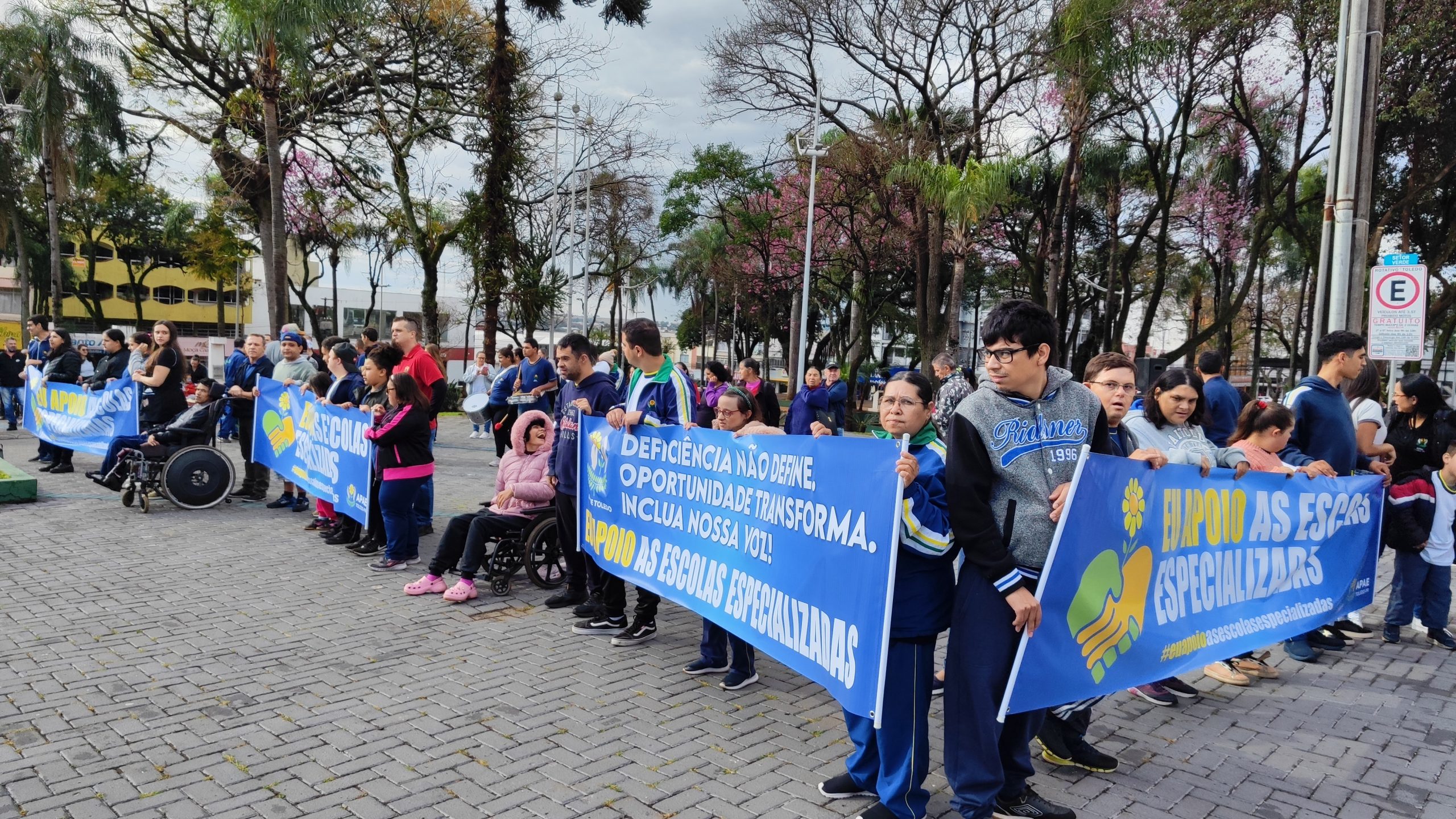 Em Toledo, a mobilização ocorreu na Praça Willy Barth Crédito: Janaí Vieira