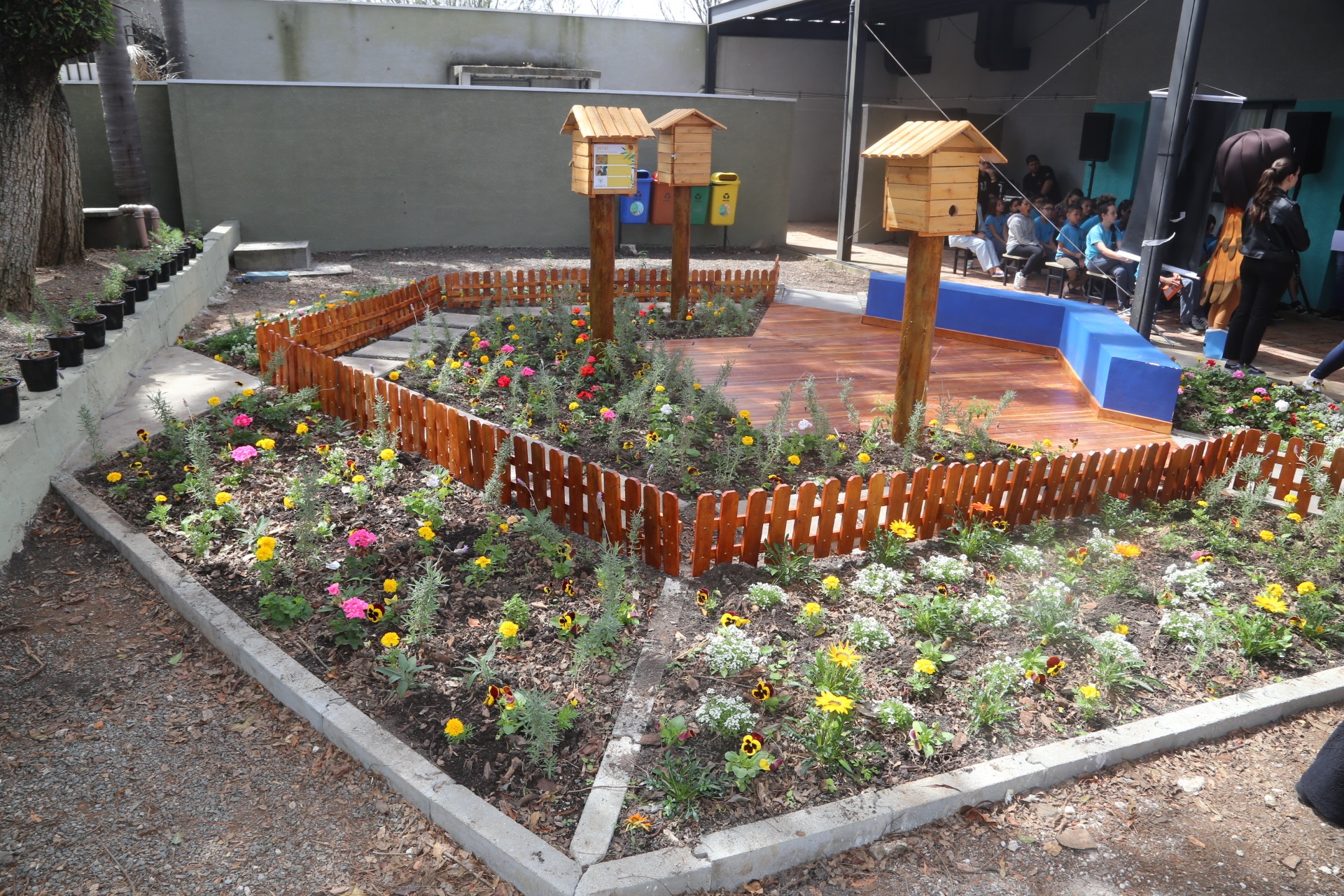 Sanepar entrega jardim de água e mel e horta em Curitiba (Sanepar) Crédito: Sanepar