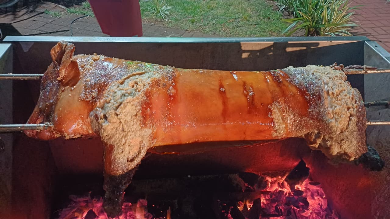 Visitantes de vários lugares do Brasil vem saborear o prato típico da festa Crédito: Marcelo Rocha