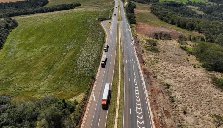 A reivindicação envolve trechos como entre os quilômetros 0 e 14, entre Mauá da Serra e Tamarana; e os quilômetros 52 e 62, já duplicados. Créditos: Arnaldo Neto/AEN