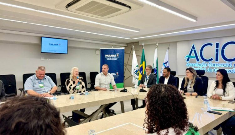 Capacitação em Cascavel fortalece atendimento das Agências do Trabalhador Crédito: SETR-PR
