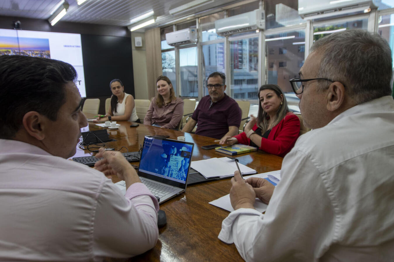 Encontro no Gabinete do Prefeito reuniu representantes dos parceiros envolvidos na implantação da proposta Crédito: Carlos Rodrigues/Prefeitura de Toledo