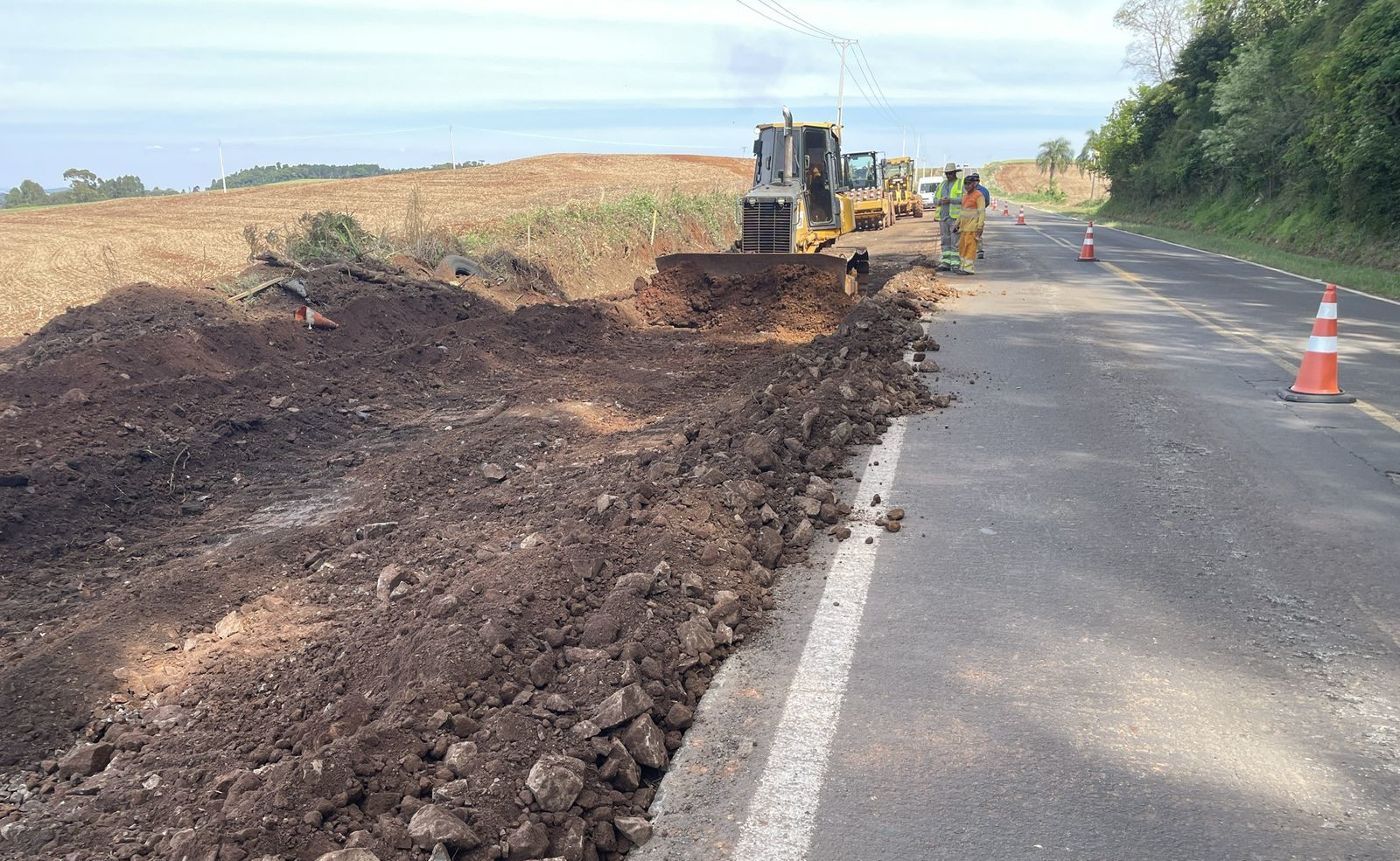 Começa a restauração de 40 km de rodovias entre Francisco Beltrão e Dois Vizinhos Crédito: DER-PR