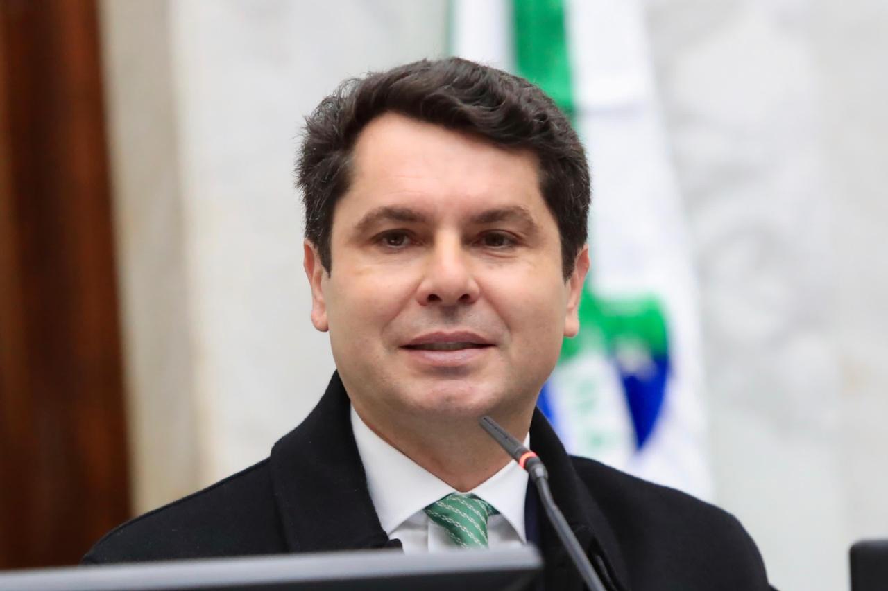Alexandre Curi