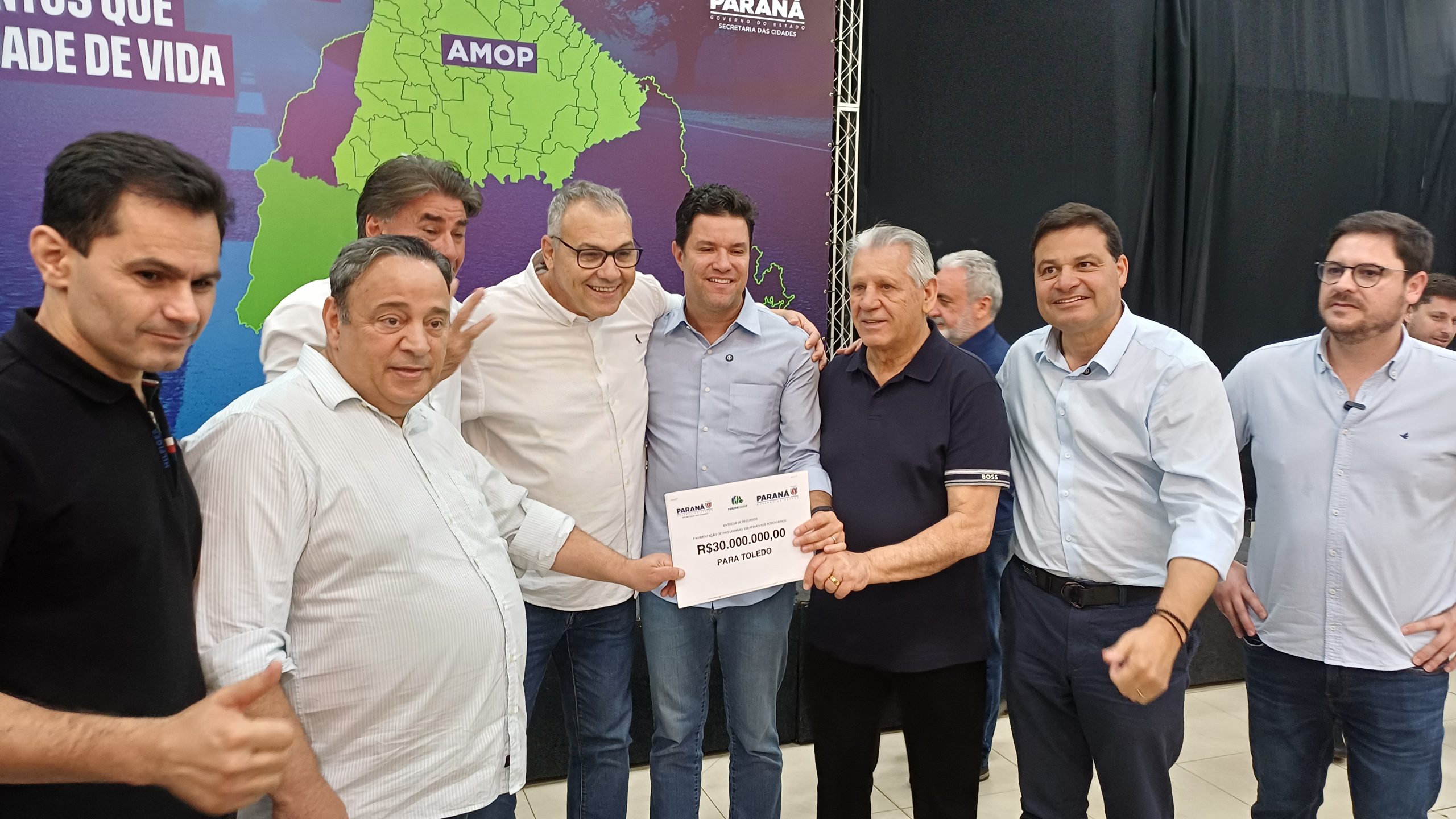 50 municípios do Oeste recebem os investimentos em infraestrutura, entre eles Toledo com R$ 30 milhões Crédito: Marcelo Rocha