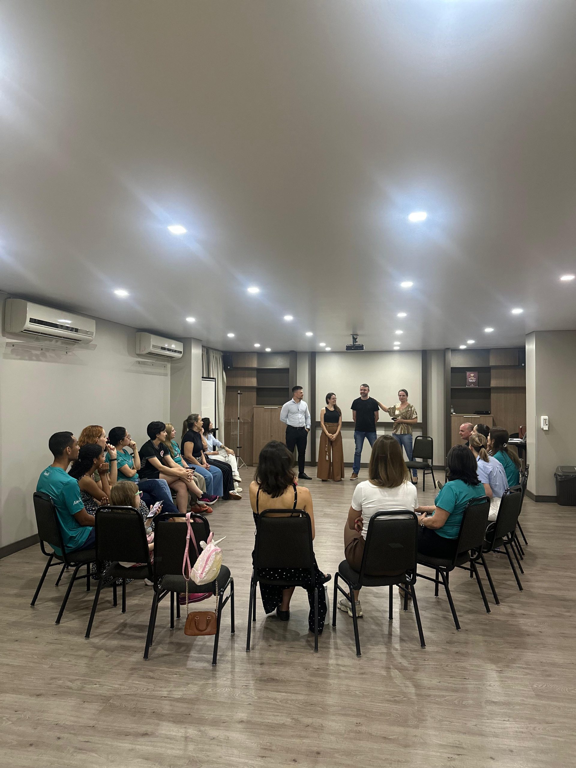 Integrantes do Projeto Pequeno Amor durante reunião para eleição do Conselho Fiscal e Diretoria Crédito: Divulgação