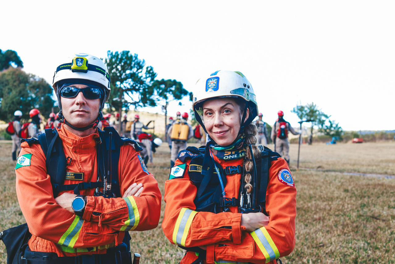 A capitã Luisiana Guimarães Cavalca, do Corpo de Bombeiros Militar do Paraná (CBMPR), foi selecionada para participar do “Curso Internacional de Protección Contra Incendios Forestales”, promovido pelo governo do Chile, em parceria com a Agência de Cooperação Internacional do Chile (AGCID) e a Agência Japonesa de Cooperação Internacional (JICA Crédito: CBMPR