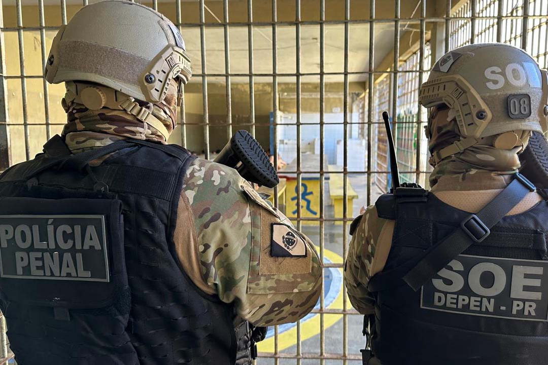 Polícia