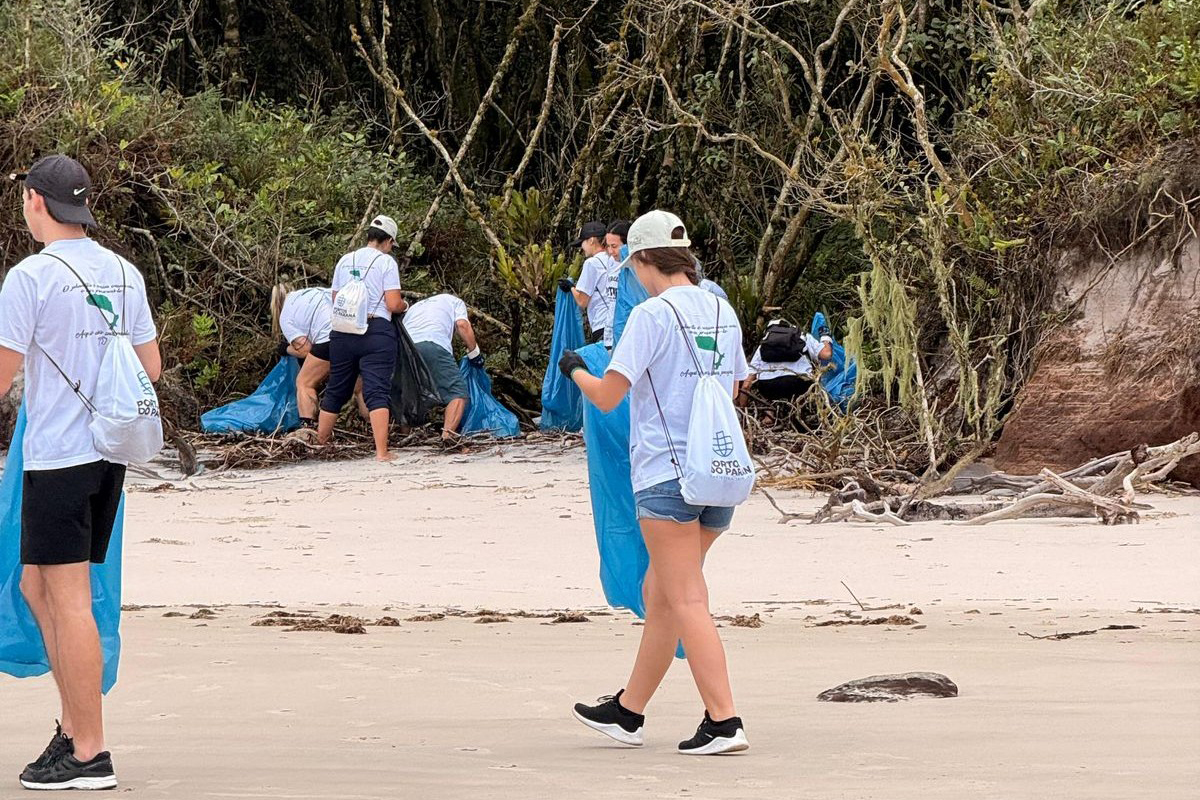 Para garantir a segurança dos quase 1,6 mil voluntários que ajudam na conservação ambiental do Paraná, o Instituto Água e Terra disponibiliza desde 2020 um seguro de vida para todas as pessoas cadastradas nas diferentes frentes de atuação Crédito: IAT-PR