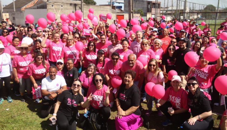 Caminhada reforça as ações de consicentização sobre o câncer de mama. Créditos: Divulgação/Assessoria Parlamentar