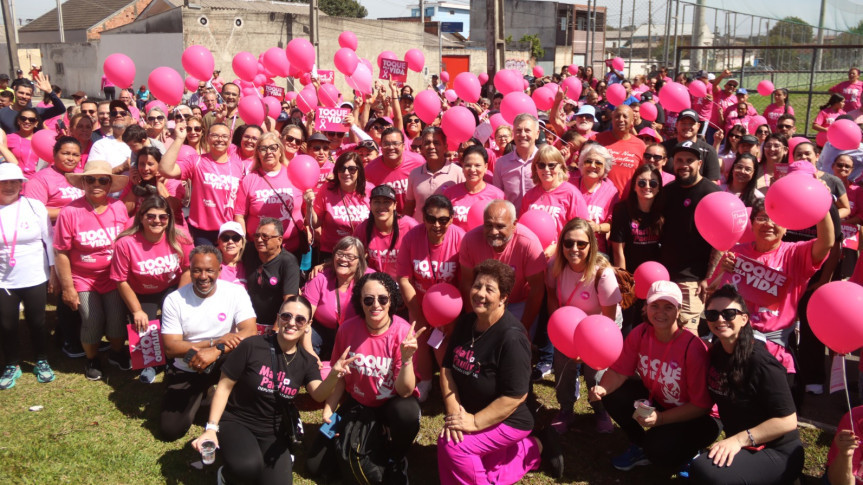 Caminhada reforça as ações de consicentização sobre o câncer de mama. Créditos: Divulgação/Assessoria Parlamentar