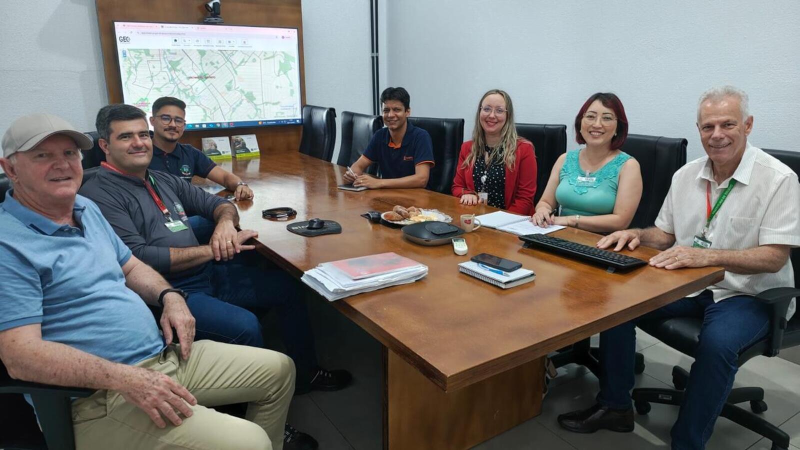 Encontro realizado na sede da Secretaria de Agricultura e Proteína Animal, definiu plano de trabalho que começará no próximo dia 11 Crédito: Prefeitura de Toledo