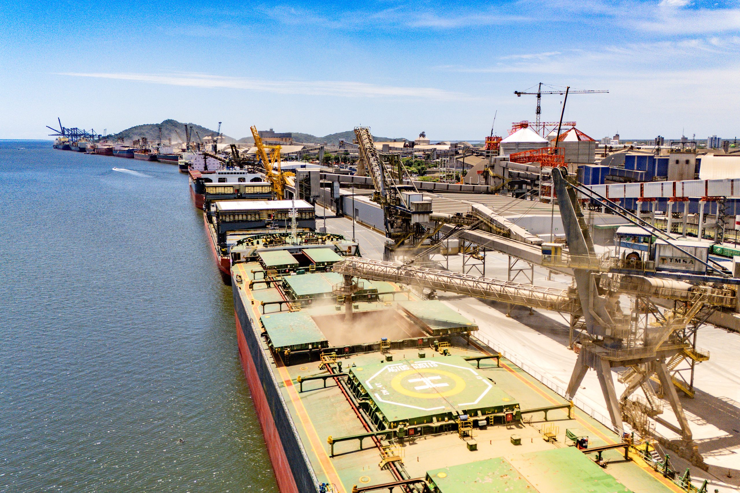 Crédito: Claudio Neves/Portos do Paraná